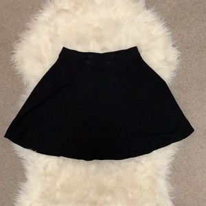 🌸 Forever 21 Black Skater Skirt